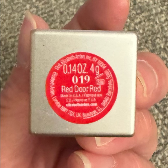 NEW Elizabeth Arden lipstick - color #019 Red Door Red - Picture 7 of 7